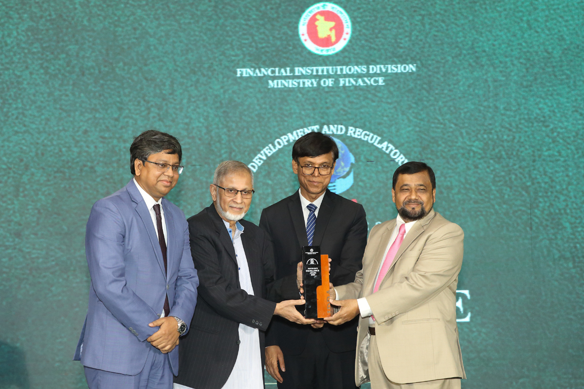 ন্যাশনাল লাইফের আইডিআরএ ইনস্যুরেন্স এক্সিলেন্স অ্যাওয়ার্ড অর্জন